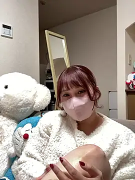 Snapshot of reika33 chatting on February 8, 10:18 am reika33 online show from February 8, 10:18 am