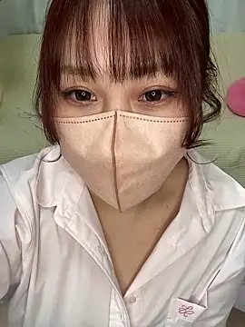 Snapshot of reika33 chatting on February 20, 7:21 am reika33 online show from February 20, 7:21 am