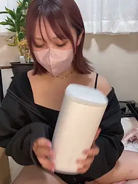 Snapshot of reika33 chatting on March 9, 12:53 pm reika33 online show from March 9, 12:53 pm