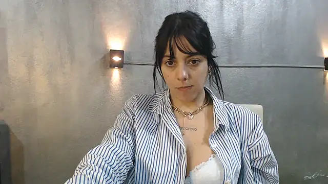 Snapshot of mickystrumia23 chatting on July 1, 9:25 pm mickystrumia23 online show from July 1, 9:25 pm