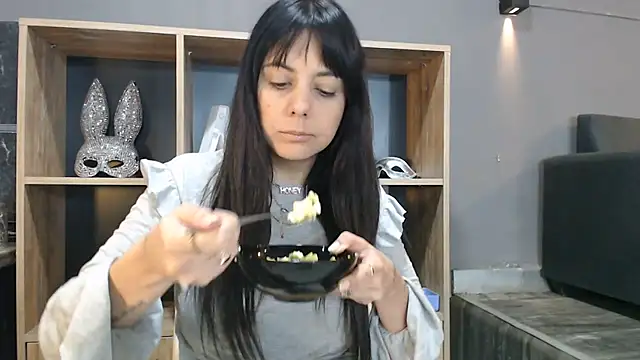 Snapshot of mickystrumia23 chatting on July 6, 4:42 pm mickystrumia23 online show from July 6, 4:42 pm