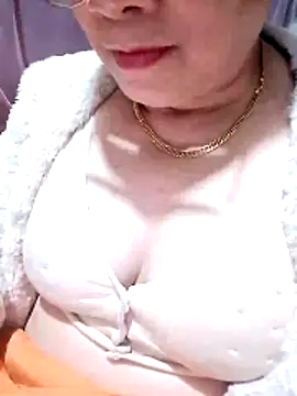 small-house123 online show from December 17, 2:12 pm