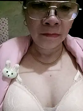 small-house123 online show from March 10, 12:37 am