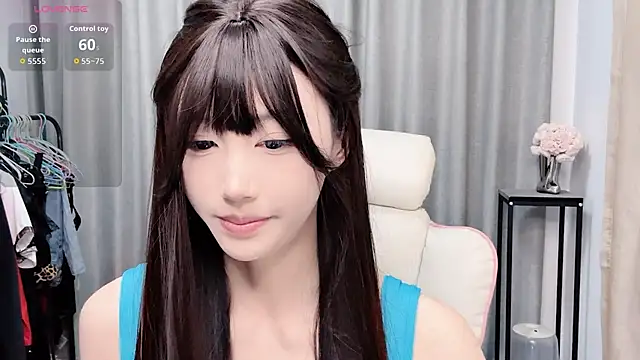 Snapshot of Nuo-nuo chatting on November 8, 2:39 pm Nuo-nuo online show from November 8, 2:39 pm