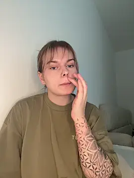 Snapshot of LisaFreierxx chatting on May 12, 2:36 pm LisaFreierxx online show from May 12, 2:36 pm