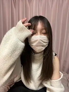 Snapshot of Kanna_072_ chatting on December 2, 3:29 pm Kanna 072 online show from December 2, 3:29 pm