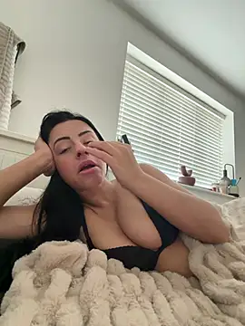 Bethrae25 online show from March 15, 8:42 am