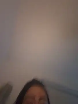 Snapshot of Bethrae25 chatting on May 22, 10:37 pm Bethrae25 online show from May 22, 10:37 pm