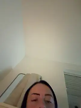 Snapshot of Bethrae25 chatting on July 29, 10:30 pm Bethrae25 online show from July 29, 10:30 pm