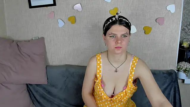 Snapshot of Zorianaa chatting on May 7, 9:09 pm Zorianaa online show from May 7, 9:09 pm