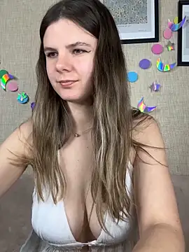 Snapshot of Zorianaa chatting on June 16, 8:44 pm Zorianaa online show from June 16, 8:44 pm