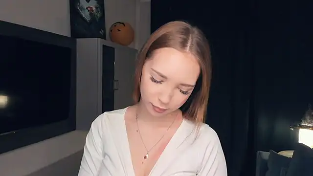 MerlePalaia online show from November 12, 9:14 pm