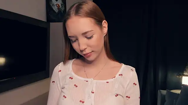 MerlePalaia online show from November 14, 9:02 pm