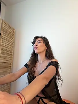 Snapshot of Rebecaburns chatting on May 15, 12:12 pm Rebecaburns online show from May 15, 12:12 pm