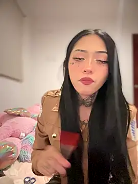 Snapshot of JIORYOvO chatting on November 2, 2:03 am JIORYOvO online show from November 2, 2:03 am