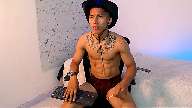 soy Aron online show from November 28, 8:44 pm