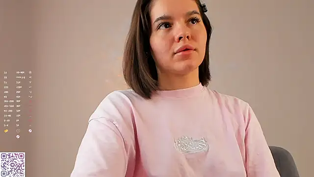 Xo Laura online show from May 2, 2:16 am