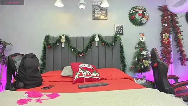 Snapshot of kendra_london chatting on December 2, 11:26 am kendra london online show from December 2, 11:26 am