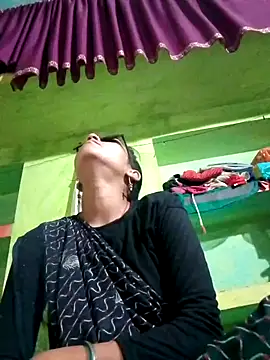 Snapshot of Sexy_monikah chatting on December 14, 8:41 am Sexy monikah online show from December 14, 8:41 am