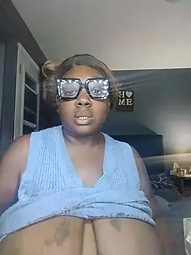 BiancaClarkson online show from November 11, 7:19 am