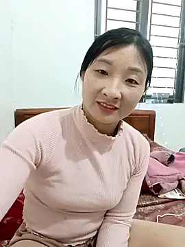 wees-lind online show from January 13, 1:33 am