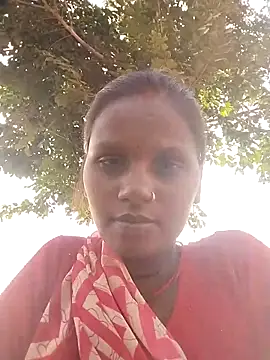 Snapshot of Simmy_cut chatting on November 3, 9:10 am Simmy cut online show from November 3, 9:10 am