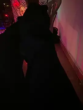 Snapshot of StyledJack chatting on November 3, 8:10 pm StyledJack online show from November 3, 8:10 pm