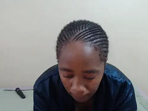 SexyLipss  online show from February 14, 11:40 am