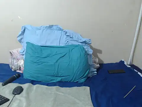 SexyLipss  online show from April 27, 2:09 am