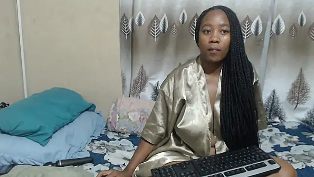Snapshot of SexyLipss_ chatting on May 26, 5:09 pm SexyLipss online show from May 26, 5:09 pm