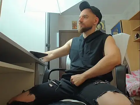 Ryanstone  online show from November 20, 6:35 am