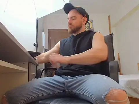 Ryanstone  online show from March 9, 5:55 am