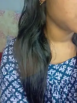 Neha533 online show from May 6, 6:13 pm