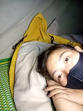 Snapshot of Mami_xxx chatting on November 27, 1:13 pm Mami xxx online show from November 27, 1:13 pm