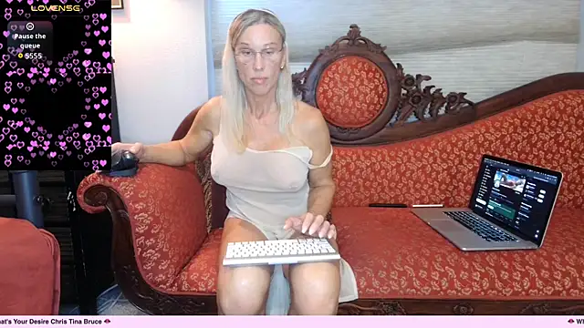 ChrisTinaBruce online show from November 16, 2:00 pm