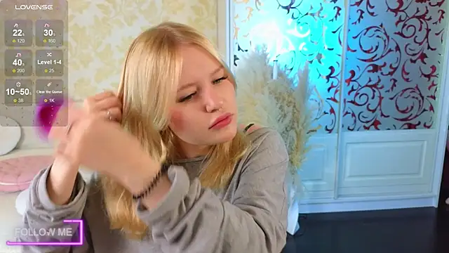 Mila wxw online show from November 27, 12:40 pm