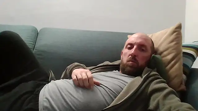 luca beech88 online show from April 10, 7:07 pm