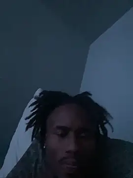 Snapshot of youngbull_dada chatting on February 4, 1:11 am youngbull dada online show from February 4, 1:11 am