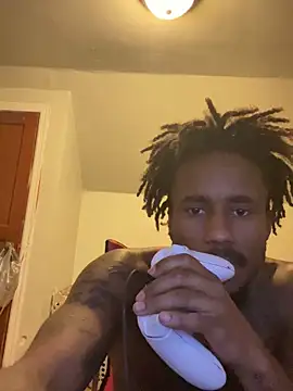 Snapshot of youngbull_dada chatting on February 24, 10:46 am youngbull dada online show from February 24, 10:46 am