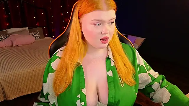 Snapshot of AriettaHeart chatting on June 3, 2:33 pm AriettaHeart online show from June 3, 2:33 pm