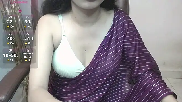 Snapshot of horneyworld007 chatting on July 23, 3:32 pm horneyworld007 online show from July 23, 3:32 pm