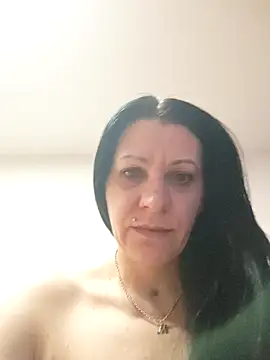 Snapshot of SugarDiamonds chatting on February 7, 7:50 am SugarDiamonds online show from February 7, 7:50 am