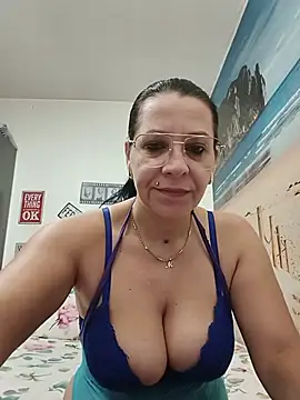 Snapshot of SugarDiamonds chatting on July 28, 4:19 am SugarDiamonds online show from July 28, 4:19 am