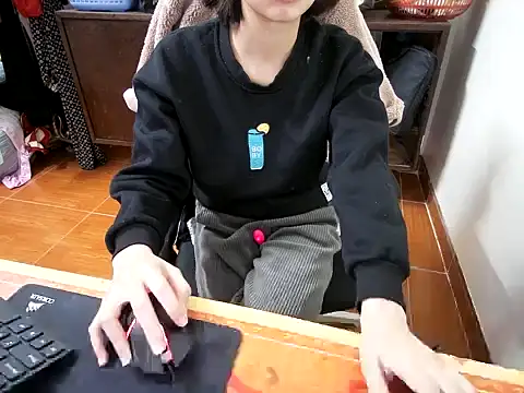 Snapshot of ---Lusi03--- chatting on February 9, 10:58 pm ---Lusi03--- online show from February 9, 10:58 pm