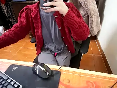 Snapshot of ---Lusi03--- chatting on February 12, 10:54 am ---Lusi03--- online show from February 12, 10:54 am