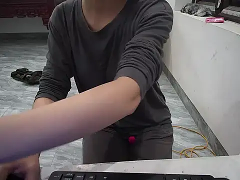 Snapshot of ---Lusi03--- chatting on February 18, 3:19 pm ---Lusi03--- online show from February 18, 3:19 pm