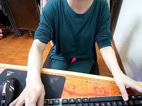 Snapshot of ---Lusi03--- chatting on February 21, 3:46 pm ---Lusi03--- online show from February 21, 3:46 pm