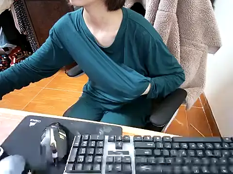 Snapshot of ---Lusi03--- chatting on February 23, 3:53 pm ---Lusi03--- online show from February 23, 3:53 pm