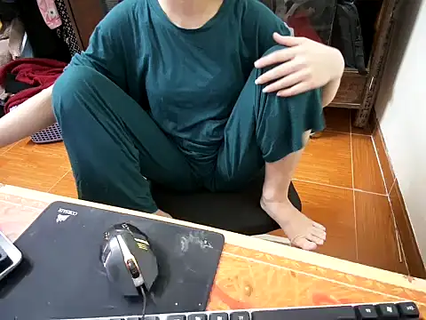 Snapshot of ---Lusi03--- chatting on March 11, 3:40 pm ---Lusi03--- online show from March 11, 3:40 pm