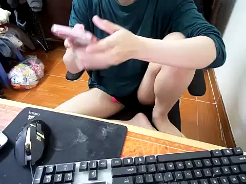 Snapshot of ---Lusi03--- chatting on March 19, 3:38 pm ---Lusi03--- online show from March 19, 3:38 pm